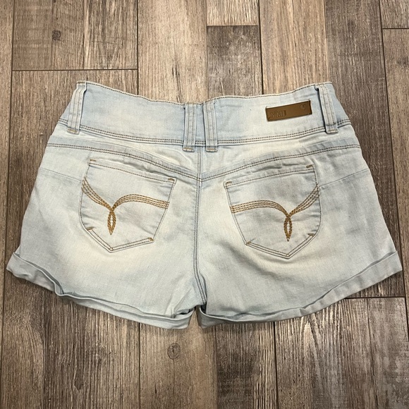 Light Wash Denim Shorts - Picture 2 of 3